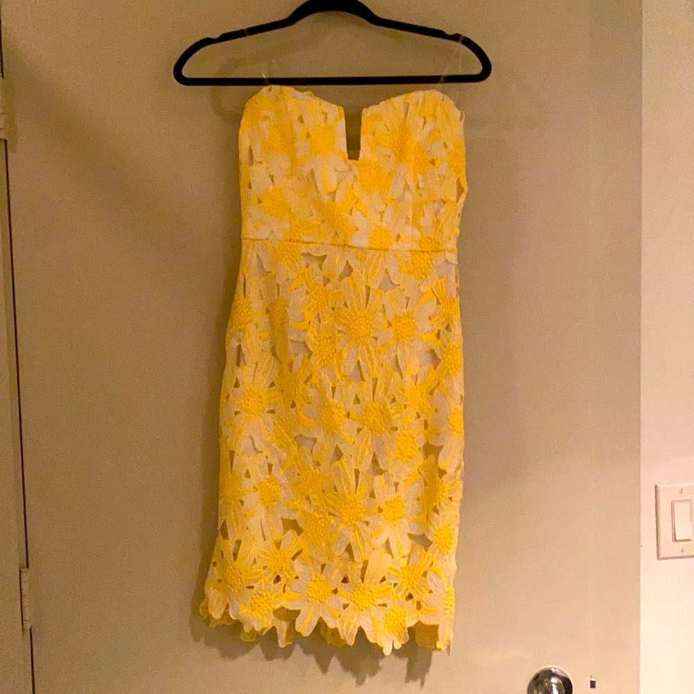 Mini Strapless yellow floral lace dress